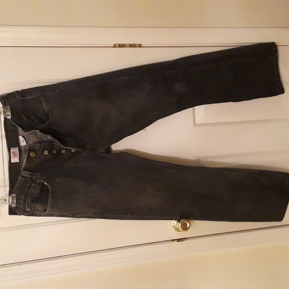 Levi's 501 button fly Jeans size 33/32 100% cotton